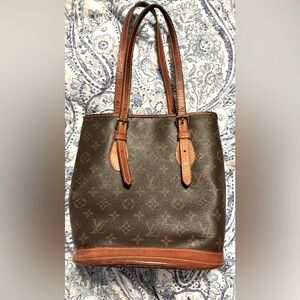 Louis Vuitton Monogram Bucket PM Shoulder Bag